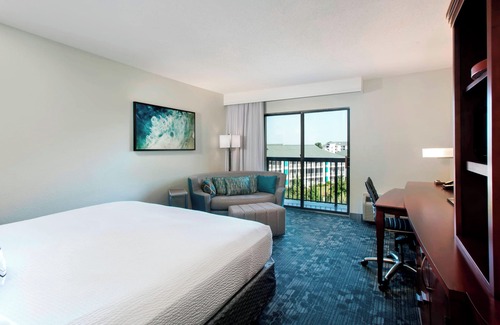 Myrtle Beach Hotel | Courtyard by Marriott Myrtle Beach Barefoot Landing