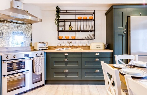 Delabole Cottage | Courtyard Cottage - Within the Helland Barton Farm Collection