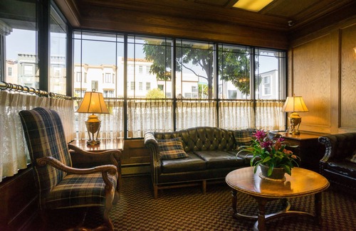 Cow Hollow Hotel | Coventry Motor Inn