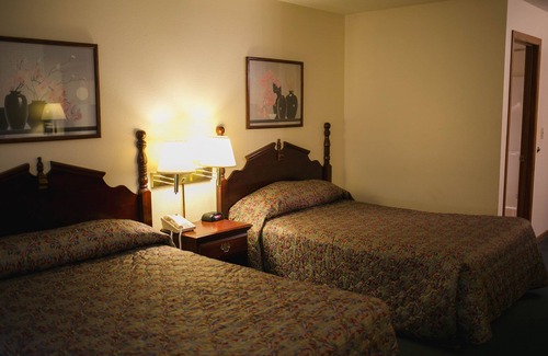 Winterset Hotel | Covered Bridge Inn
