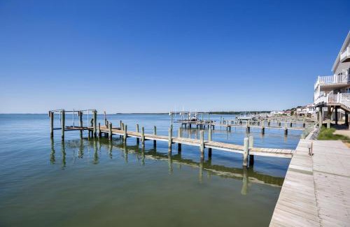 Captain's Cove House | Coves Point