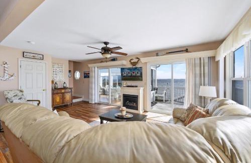 Captain's Cove House | Coves Point
