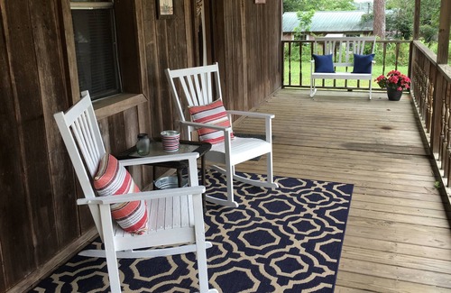 Centre Cabin | Cowan Creek Resort