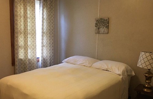 Centre Cabin | Cowan Creek Resort