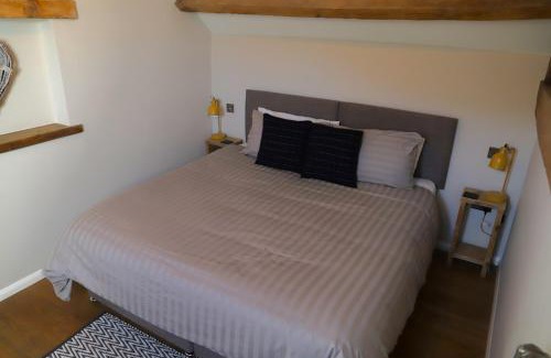 Abergavenny House | Cowshed in the Black Mountains