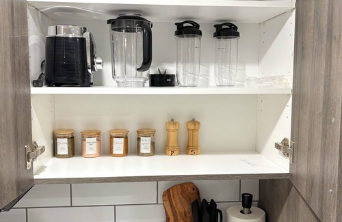 Chestermere House | Coziest & Modern Basement Retreat East of Calgary