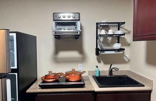 Felicita Apartment | Cozy 1-Bedroom Apartment in Serene Escondido with WiFi