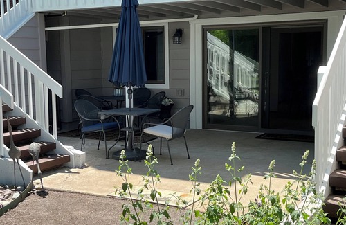 Bigfork Apartment | Cozy 1-bedroom apartment in tranquil Bigfork with WiFi