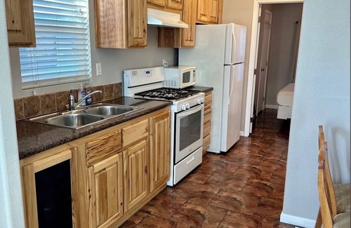 Isleton Cabin | Cozy 1 Bedroom Cabin in Isleton-Cabin 46