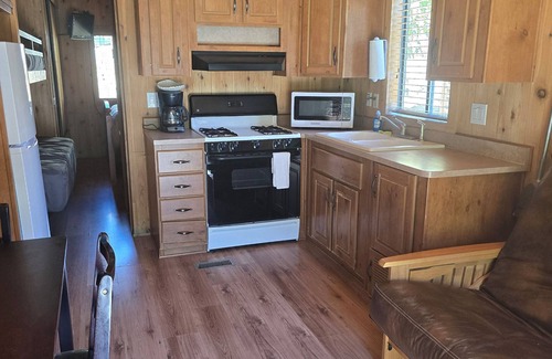 Winters Cabin | Cozy 1-bedroom Cabin on Putah Creek-Cottage 66