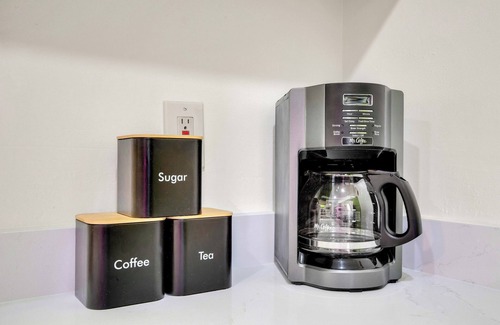 The Mesa Condo | Cozy 1-bedroom condo in peaceful Palm Springs 1-mile from downtown with WiFi, AC