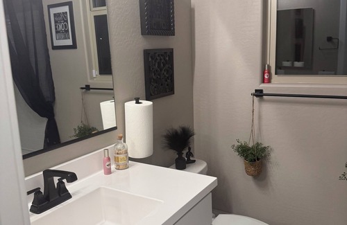 Buckeye House | Cozy 1-bedroom in Buckeye/Verrado with WiFi, AC nConvenient freeway access