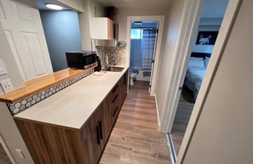 Southwest Edmonton Apartment | Cozy 1 Bedroom Rental with Den free parking Close to University