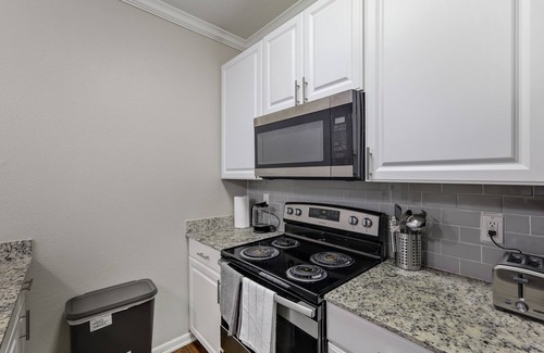 Plano Apartment | Cozy 1-bedroom with WiFi and fitness room in nice Plano