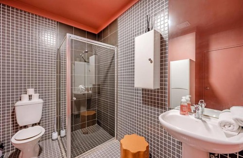 Waterloo Apartment | Cozy 1BR Apt Waterloo 3 Guests