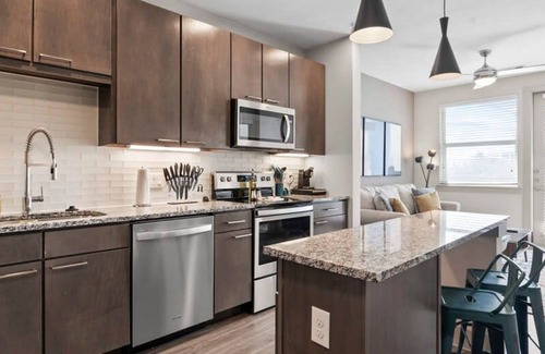 Montopolis Apartment | Cozy 1BR King Suite Close to Downtown w Fast Wifi