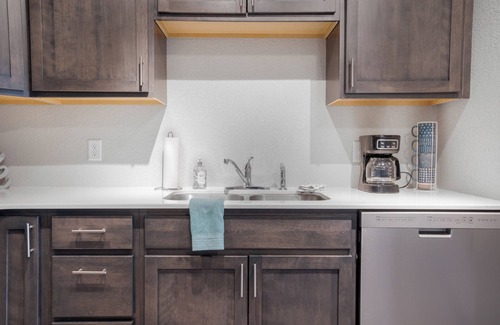 Independence Apartment | Cozy 2 bed/2 bath apartment