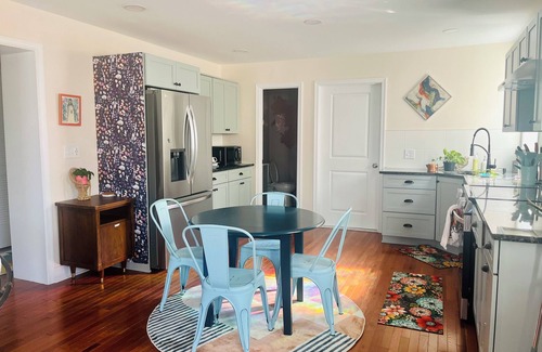 Havre De Grace Apartment | Cozy 2-bedroom apartment with WiFi, AC in charming Havre de Grace