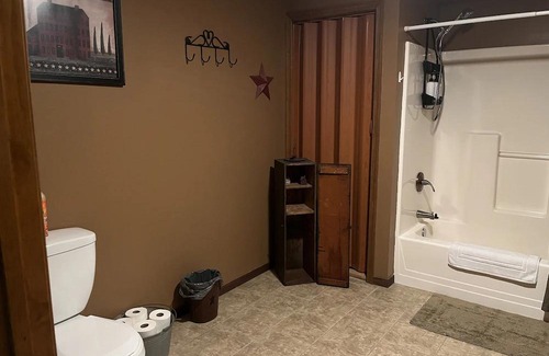 Port Matilda Apartment | Cozy 2 bedroom suite with private entrance and continental breakfast.
