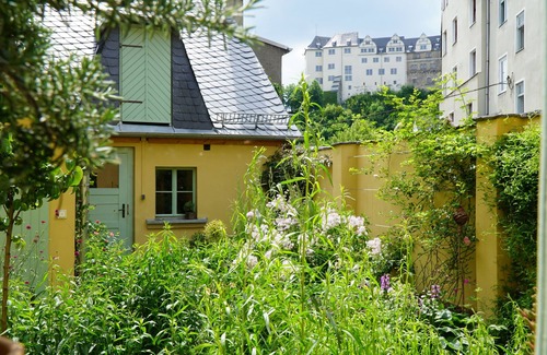 Greiz Apartment | Cozy 20 sqm studio in a historic town house in the city center