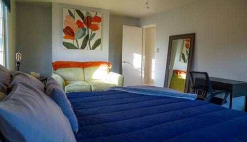 Near East Columbus House | Cozy 2BR Condo near Franklin Park and Downtown
