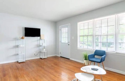 Carrollton Apartment | Cozy 2BR Escape near Tanner & UWG