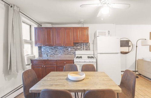 Kips Bay Apartment | Cozy 2BR in Prime NYC Neighborhood!