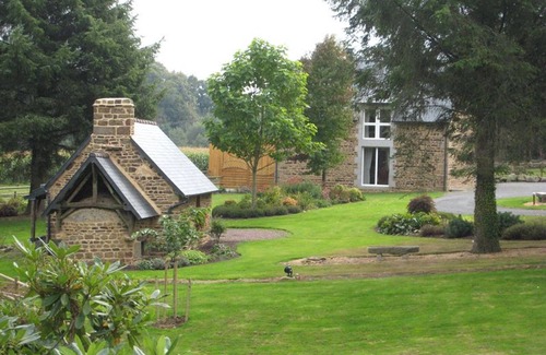 Le Grand-Celland Cottage | Cozy 3-Bed Home with Garden, Near Mont Saint-Michel, Pets Welcome