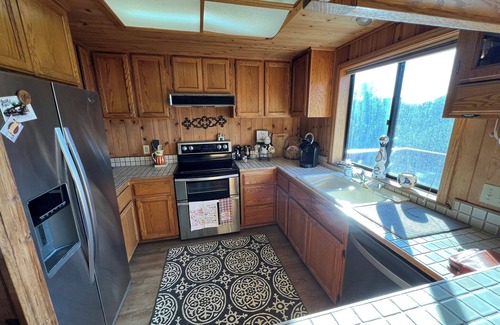 Julian Cabin | Cozy 3-bedroom cabin w breathtaking mountain views in charming Julian, WiFi, AC