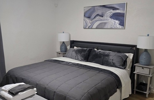 Cedar Hill House | Cozy 3-bedroom house very close to major freeways going to Dallas or Fort Worth.