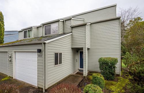 Corvallis House | Cozy 3-Bedroom Townhome - 3 Miles from OSU!