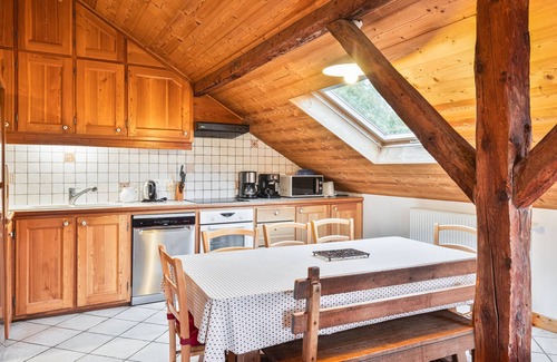 Saint-Chaffrey Apartment | Cozy 3-Room Apt for 7 with Pool, Balcony, & Parking - Close to Pistes in Serre Chevalier