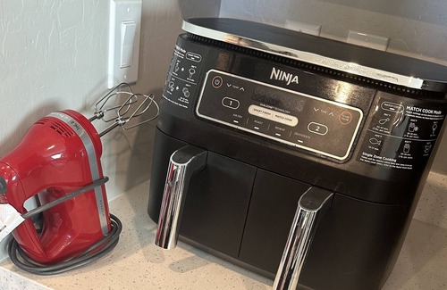 Paradise House | Cozy 4-bedroom getaway