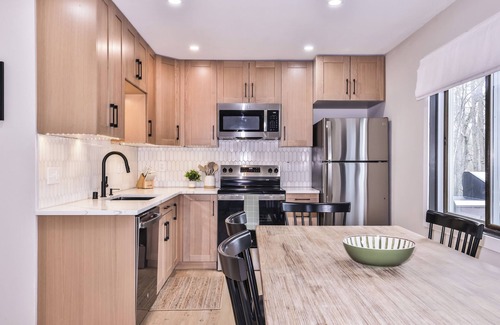 Boulder Junction Cabin | Cozy 4 BR Waterfront Retreat Near Bike Trails! Pontoon Available! NEW LISTING