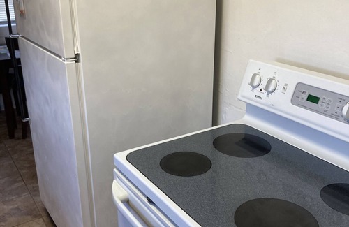 Las Cruces House | Cozy and Modern Home w/King Bed and more!