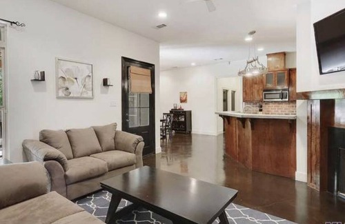 Shenandoah House | COZY AND QUIET MODERN HOME