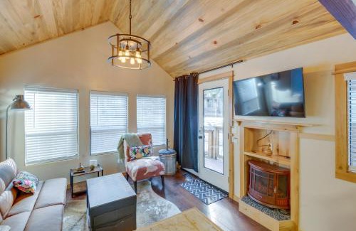 Lake Almanor Peninsula House | Cozy and Restful Cabin, Steps to Lake Almanor