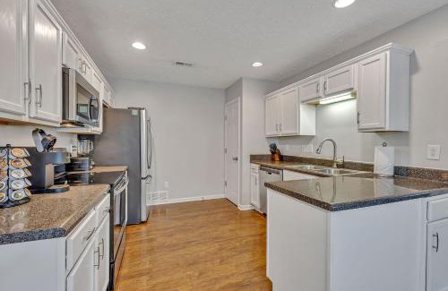 Kedron House | Cozy and Spacious Spring Hill 3BR 2bath Home