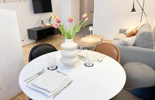 Meidling Apartment | Cozy and stylish flat close to Schoenbrunn Palace