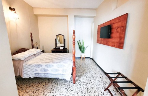 Jayuya House | Cozy Aparment with Wi-Fi, Free Parking and AC