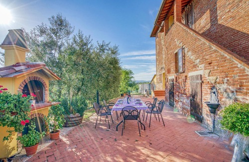 Alberoro Apartment | Cozy apartment in Monte San Savino -AR-