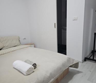 Arad Apartment | Cozy apartment, Free parking, Self flexible check in
