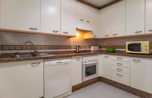 New Golden Mile Apartment | Cozy apartment in Estepona with WiFi
