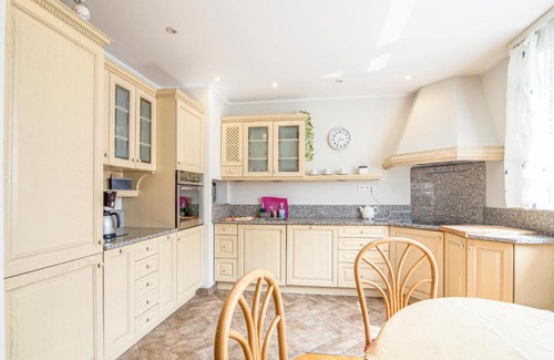 Dziaki Lesne Apartment | Cozy Apartment In Gdynia With Wifi
