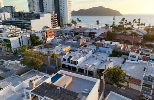 Las Gaviotas Apartment | Cozy apartment just two blocks from the beach