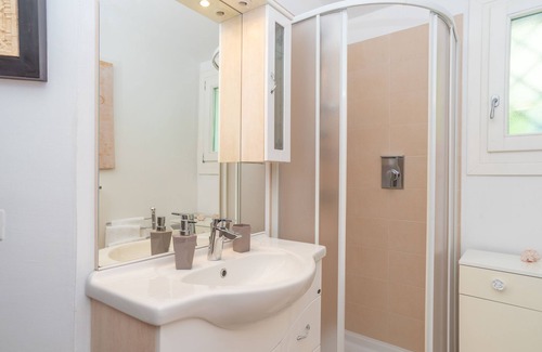San Pantaleo Apartment | Cozy Apartment "Lemon San Pantaleo" with Shared Pool, A/C & Terrace