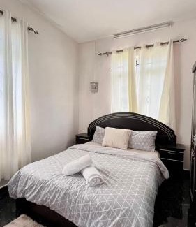 Mont Choisy Apartment | Cozy Apartment with Pool & 10 mins walk to Beach