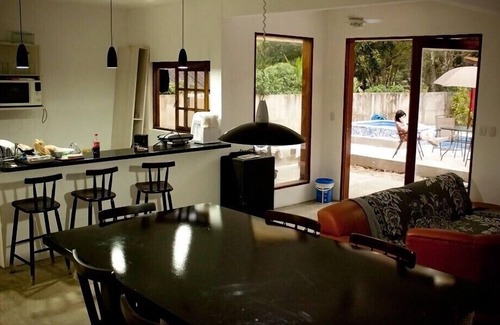 Pereque-Mirim House | Cozy beachfront beach house with pool, terrace, barbecue