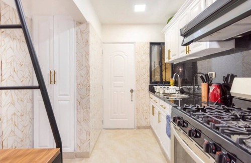 Antillas House | Cozy & Beautiful City Center House with JACUZZI in Santo Domingo