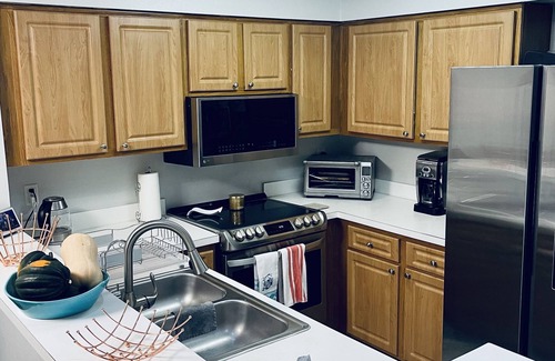 Feather Sound Condo | Cozy, beautiful, relaxing, modern condo in the Heart of Tampa Bay.